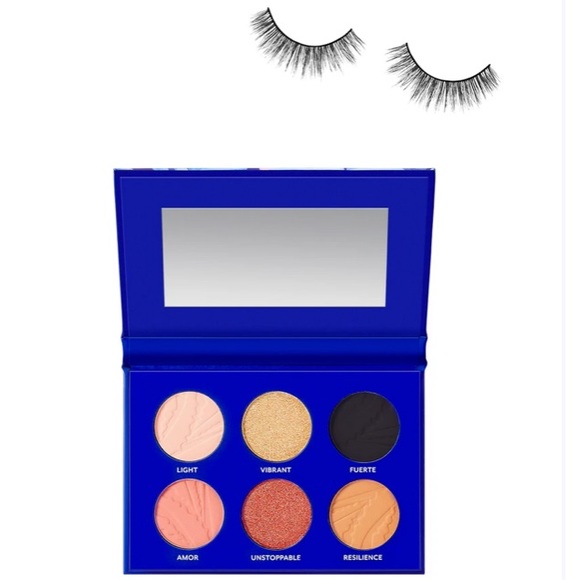 Treslúce Beauty I am Siempre Divina Set Eyeshadow Palette and Lashes - Picture 1 of 5
